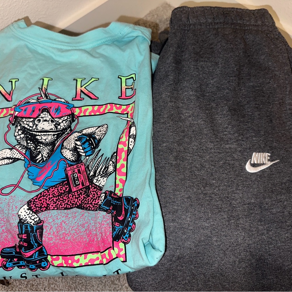 Man’s NIKE Sweats